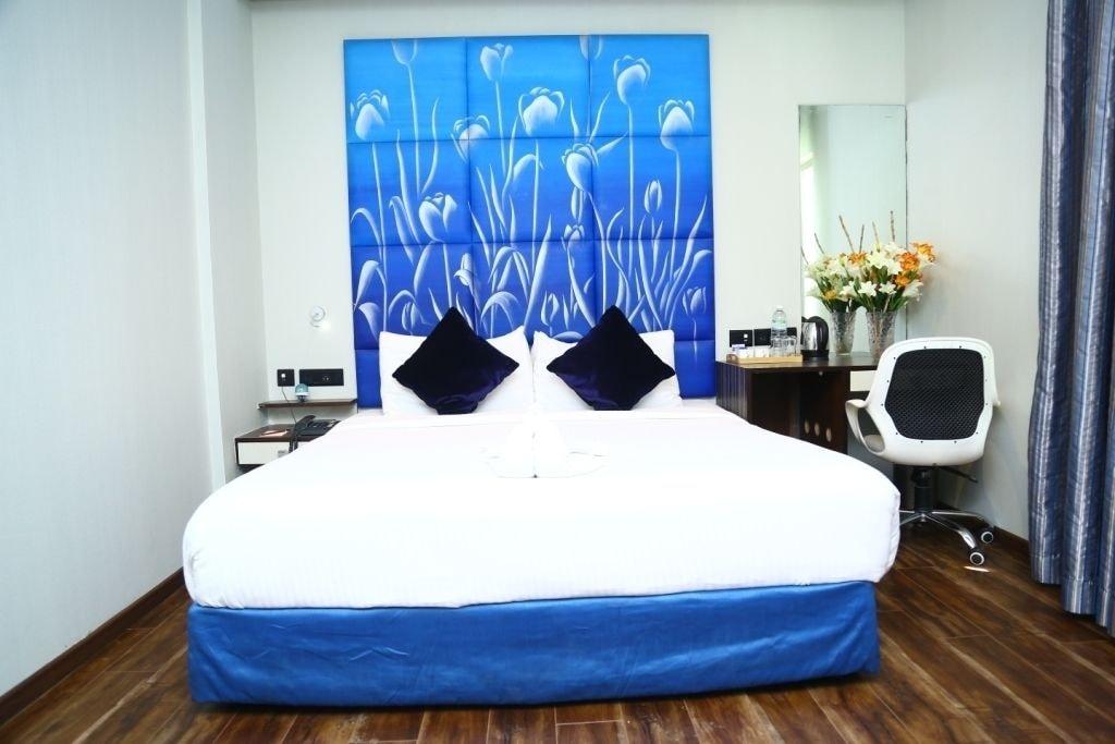 The Spring Hotel Chennai Exterior photo
