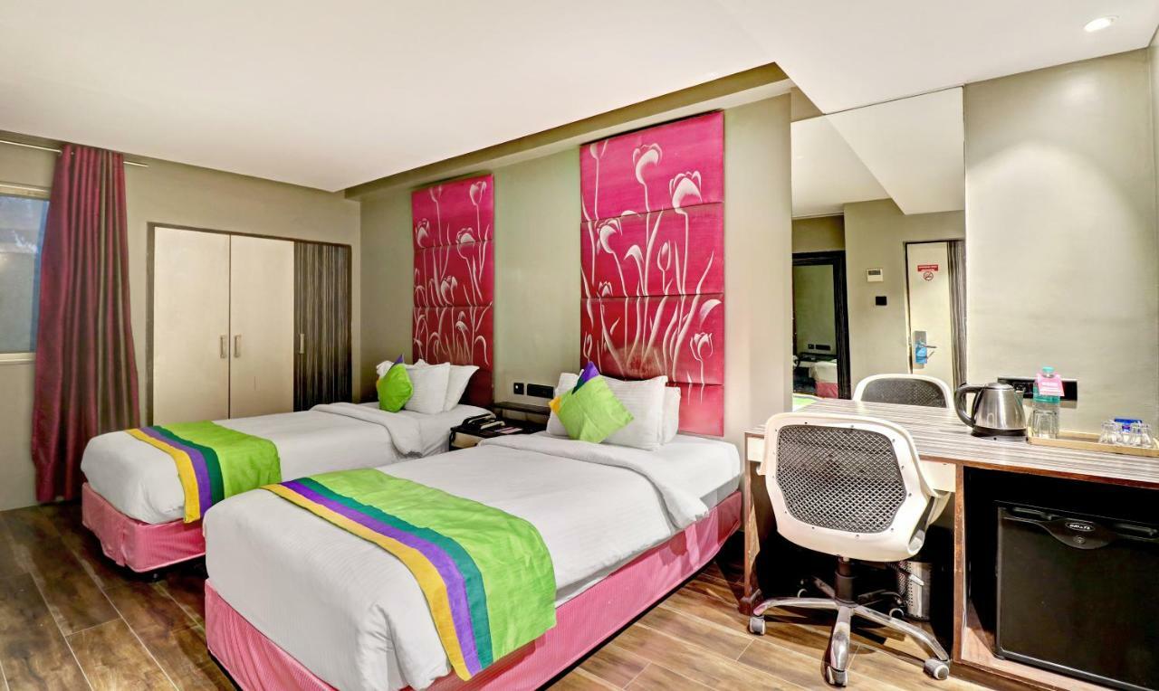 The Spring Hotel Chennai Exterior photo