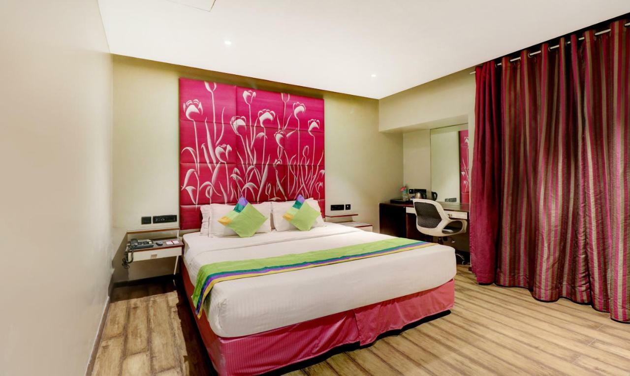 The Spring Hotel Chennai Exterior photo