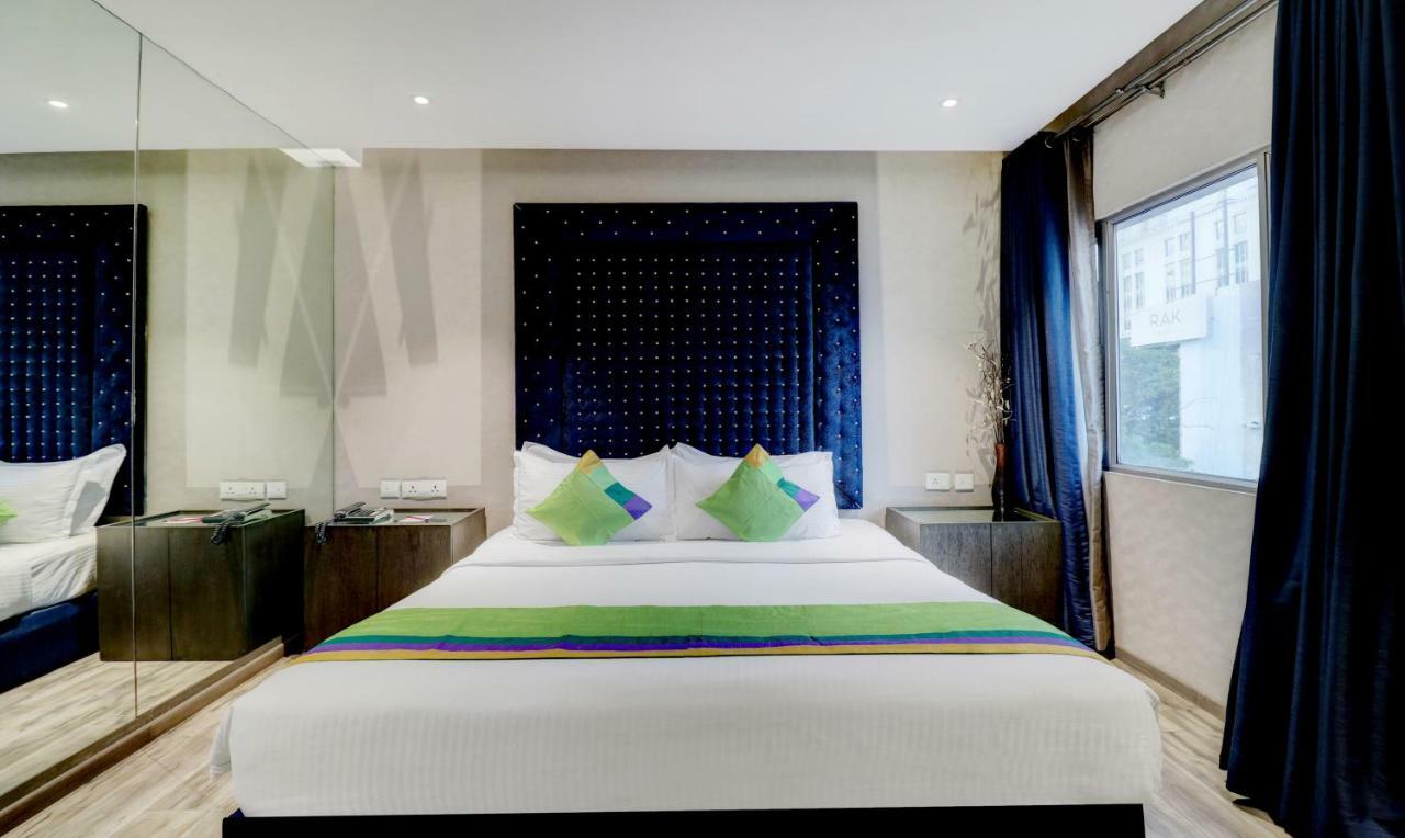 The Spring Hotel Chennai Exterior photo